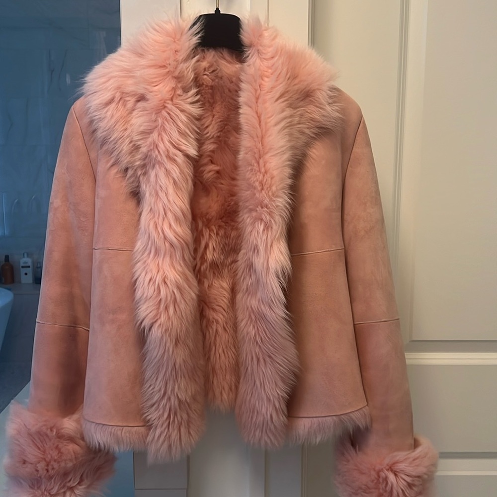RARE! Very limited edition Alice & Olivia lamb suede and shearling jacket